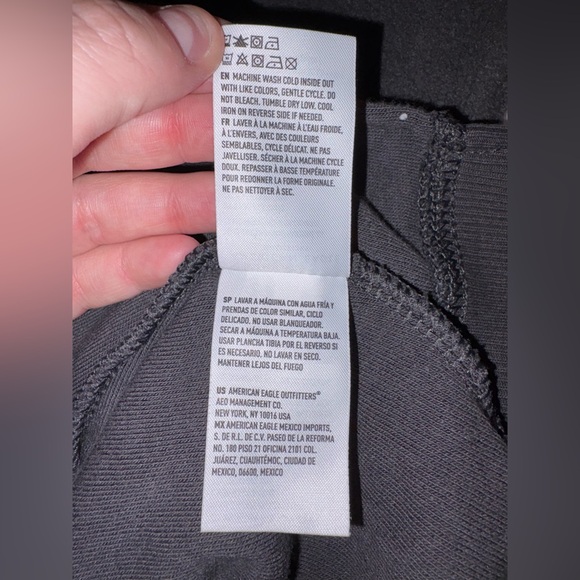 American Eagle This Feels Seriously Huggable Sweatshirt Dark Charcoal – Small - Picture 10 of 12